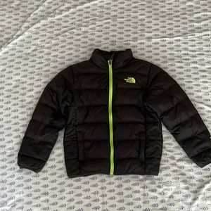 the north face 550 puffer coat boys Small ages 7/8